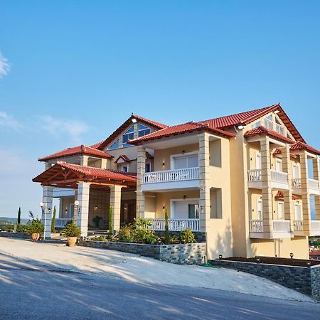 Famissi Suites 2 Kalabáka Exterior foto