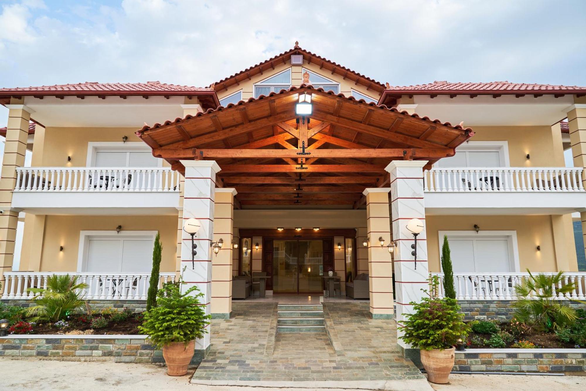 Famissi Suites 2 Kalabáka Exterior foto